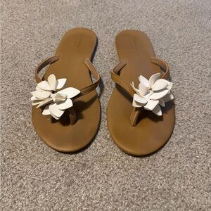 Sonoma Tan Sandals with White Floral Accent